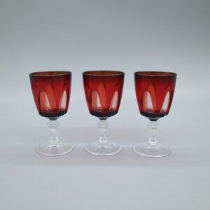Cristal D’Arques Durand Gothic 4 Aperitif Wine Glasses Ruby Red France 1970s